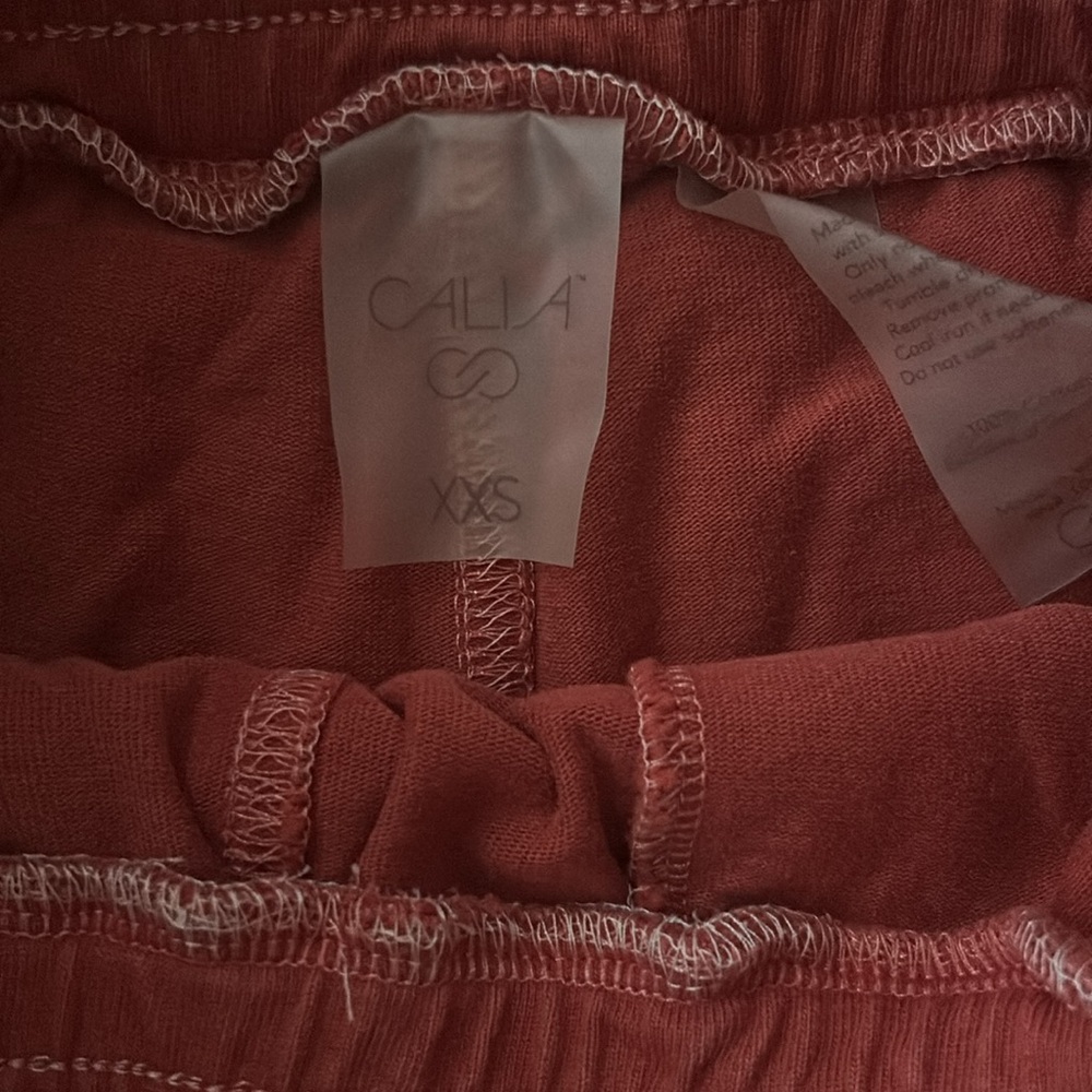CALIA Women’s XXS Red Shorts - Picture 3 of 3